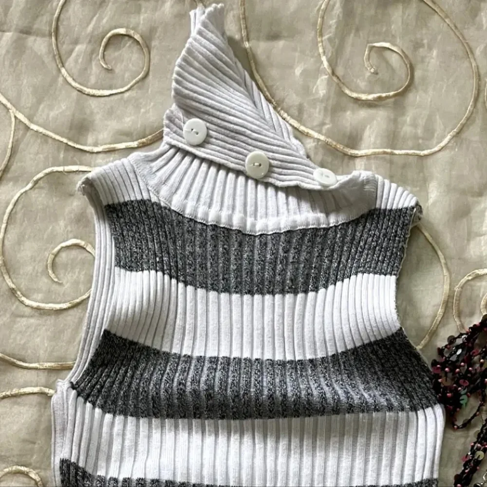 Bodycon top fully stretchable - Picture 3 of 4